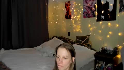 emili_sweet__ online show from February 16, 2025, 1:47 am