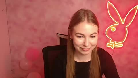 Emilia online show from March 5, 2025, 9:27 am