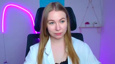 Emilia online show from March 3, 2026, 6:08 am