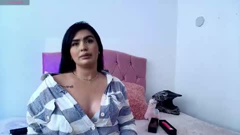 Snapshot of emilia_sweetx chatting on October 23, 2025, 11:53 am emilia_sweetx online show from October 23, 2025, 11:53 am