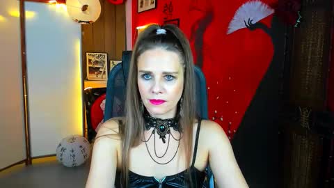 Emilia Bedy online show from November 14, 2025, 5:17 am