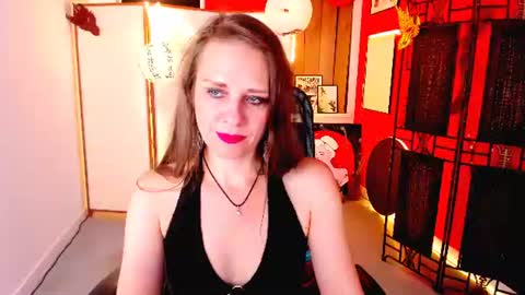 Snapshot of emiliabedy chatting on June 10, 2026, 9:19 am Emilia Bedy online show from June 10, 2026, 9:19 am