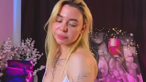 emiliadent online show from May 8, 2026, 10:53 am