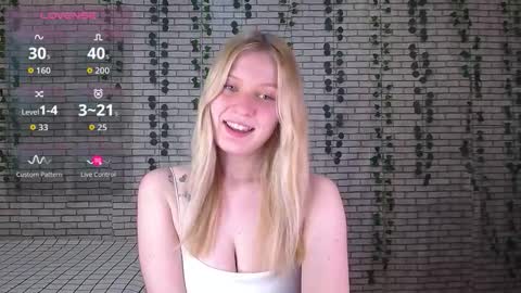 Snapshot of emiliaduchess chatting on October 11, 2025, 11:42 am Amili online show from October 11, 2025, 11:42 am