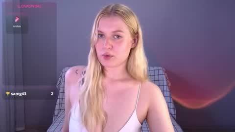 Snapshot of emiliaduchess chatting on July 7, 2026, 1:48 pm Amili online show from July 7, 2026, 1:48 pm