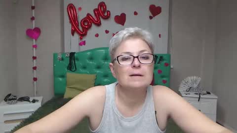 EmiliaGree online show from October 15, 2025, 5:13 pm