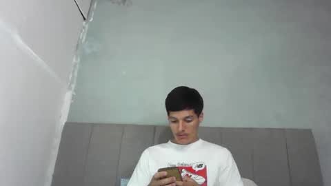 FuegoLatino online show from April 12, 2026, 9:09 pm