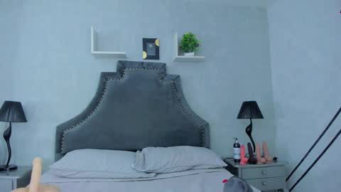 Snapshot of emiliarose_ chatting on September 12, 2025, 10:54 pm EmiliaRose online show from September 12, 2025, 10:54 pm