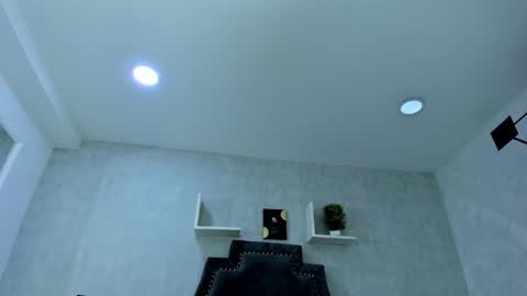 Snapshot of emiliarose_ chatting on September 21, 2025, 8:43 pm EmiliaRose online show from September 21, 2025, 8:43 pm