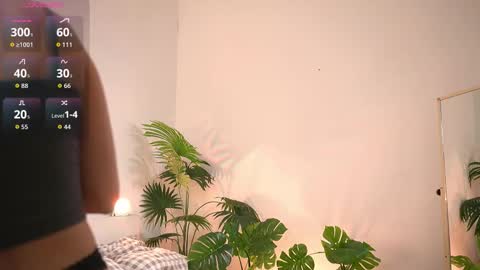emiliiaw online show from September 10, 2025, 1:33 pm