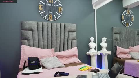 Snapshot of emilio_brandon chatting on February 19, 2026, 10:44 am Emilio online show from February 19, 2026, 10:44 am