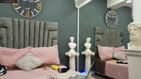 Snapshot of emilio_brandon chatting on February 22, 2026, 3:18 am Emilio online show from February 22, 2026, 3:18 am