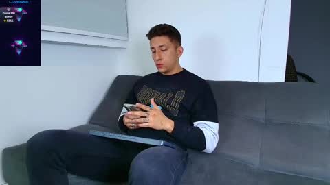 Snapshot of emiliocum_24 chatting on February 17, 2025, 12:21 am EMILIOCUM online show from February 17, 2025, 12:21 am