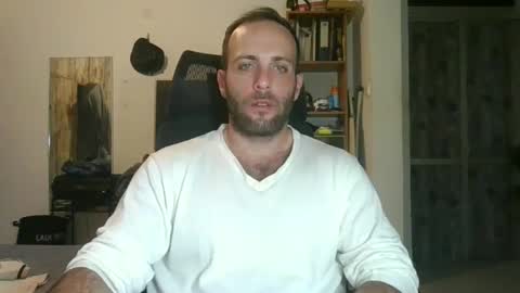 EmilioZem8 online show from December 20, 2024, 9:11 am