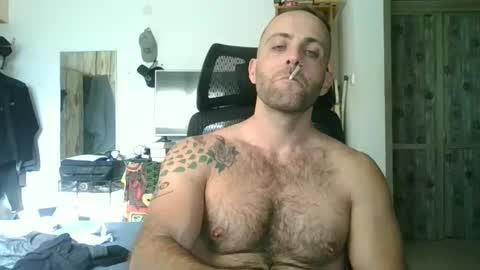 EmilioZem8 online show from September 19, 2025, 1:34 pm