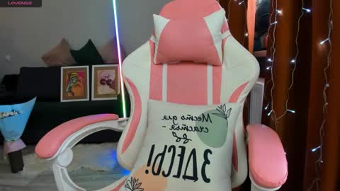 Emiliya online show from January 15, 2026, 5:01 am