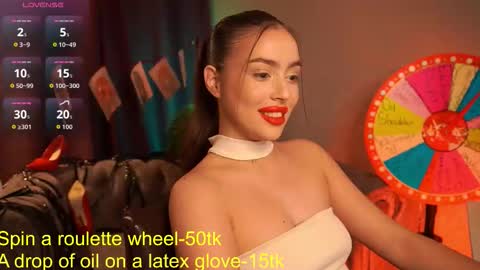  Emiliya  online show from September 21, 2025, 12:29 pm