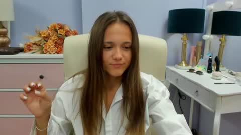 Snapshot of emilly_lust99 chatting on June 30, 2026, 6:36 am Emilly online show from June 30, 2026, 6:36 am