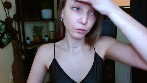 Emilly online show from March 12, 2026, 11:49 am