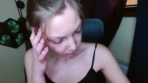 Emilly online show from March 31, 2026, 9:10 am