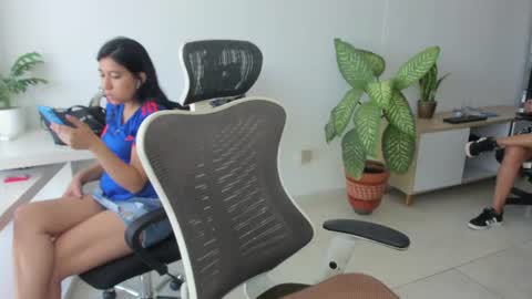 Emilly  online show from July 3, 2026, 2:01 pm