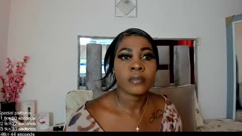 Emilly Roa online show from July 5, 2026, 1:18 pm