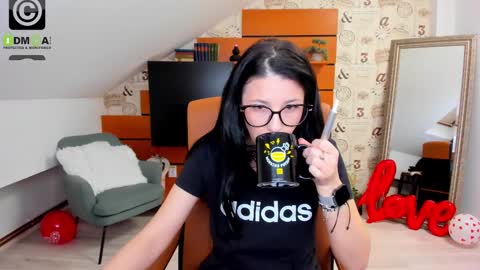 EmillyTaylor online show from February 25, 2025, 4:46 am