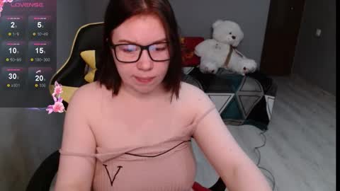 Emily 3 online show from September 23, 2025, 1:30 am