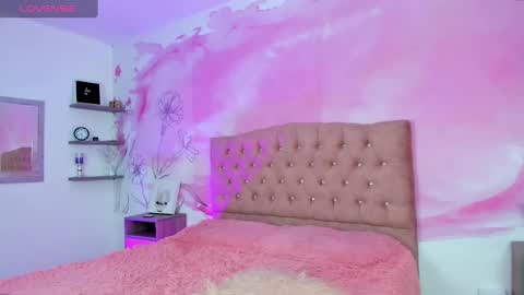 Emily Carter online show from December 3, 2024, 4:36 am