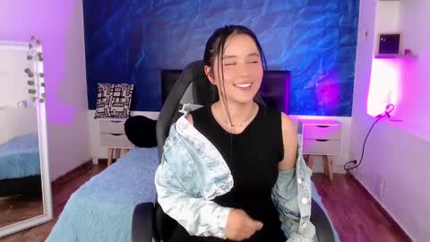 Emily Carter online show from December 14, 2024, 3:51 am