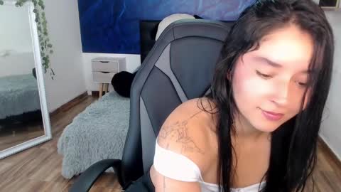 Emily Carter online show from January 21, 2025, 2:54 am