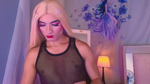 emily_castillo1_ online show from March 28, 2026, 5:51 am