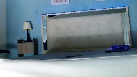 emily_castillo_1 online show from September 22, 2025, 4:25 am