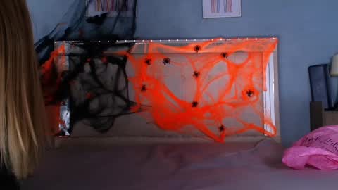 emily_castillo_1 online show from October 7, 2025, 1:03 am