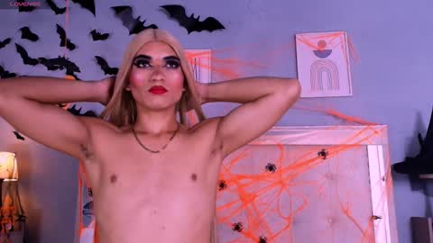 emily_castillo_1 online show from October 25, 2025, 5:15 am