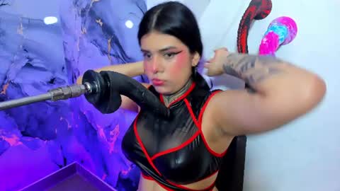 Snapshot of emily_evol chatting on July 9, 2026, 12:09 pm emily_evol online show from July 9, 2026, 12:09 pm