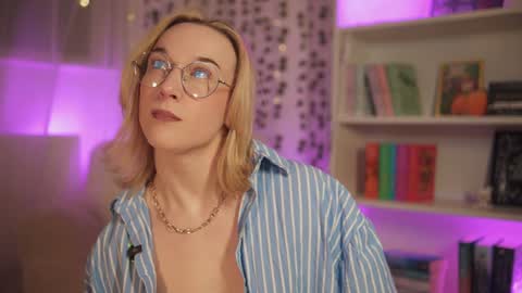 Em -  online show from January 5, 2025, 9:57 pm