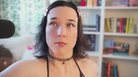 Em -  online show from February 28, 2025, 3:26 pm