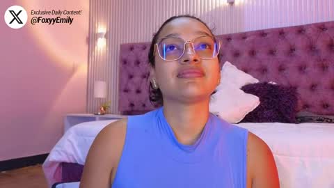 Snapshot of emily_foxyy chatting on May 15, 2026, 9:22 pm Emily online show from May 15, 2026, 9:22 pm