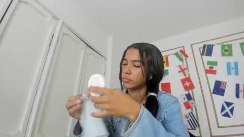 emily_gaviria1 online show from July 12, 2026, 12:18 pm