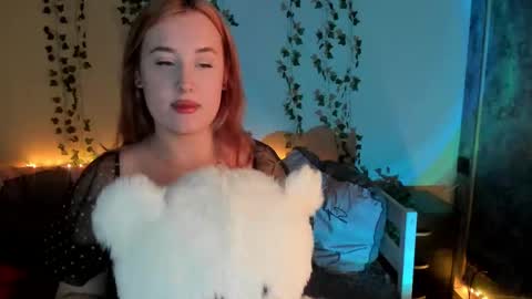 EMILY online show from February 25, 2025, 5:41 am