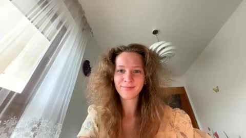 Emily  online show from October 9, 2025, 10:24 am