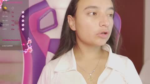 Snapshot of emily_jonexs_ chatting on February 15, 2026, 5:09 pm mily online show from February 15, 2026, 5:09 pm