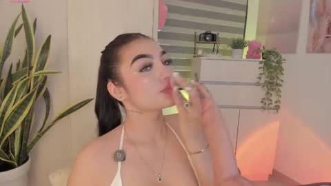Snapshot of emily_kenner chatting on July 6, 2026, 12:02 pm EmilyKenner Independent model online show from July 6, 2026, 12:02 pm