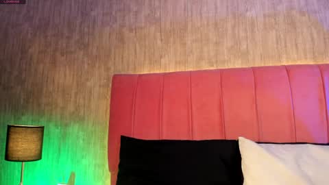 Snapshot of emily_klarence chatting on May 27, 2026, 8:50 pm Emily online show from May 27, 2026, 8:50 pm