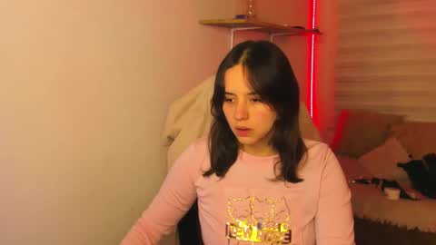 emily_lindey online show from November 10, 2025, 3:05 am