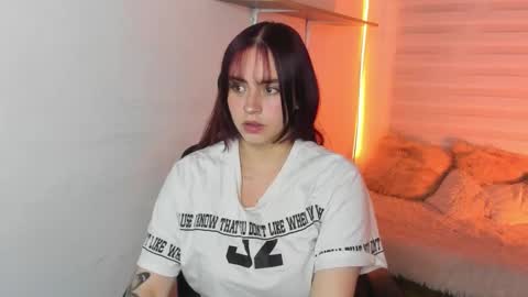 emily_lindey online show from January 10, 2026, 3:08 am