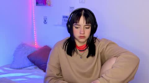 Emily Lindey online show from March 27, 2026, 8:26 am