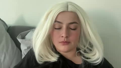 emily_morning_dew online show from March 13, 2026, 3:40 pm