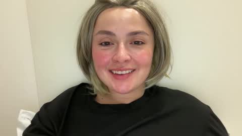 Snapshot of emily_morning_dew chatting on April 28, 2026, 8:25 pm emily_morning_dew online show from April 28, 2026, 8:25 pm